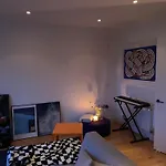 Modern, Spacious Entire Apartment In Amazing Location