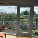 Modern, Spacious Entire Apartment In Amazing Location